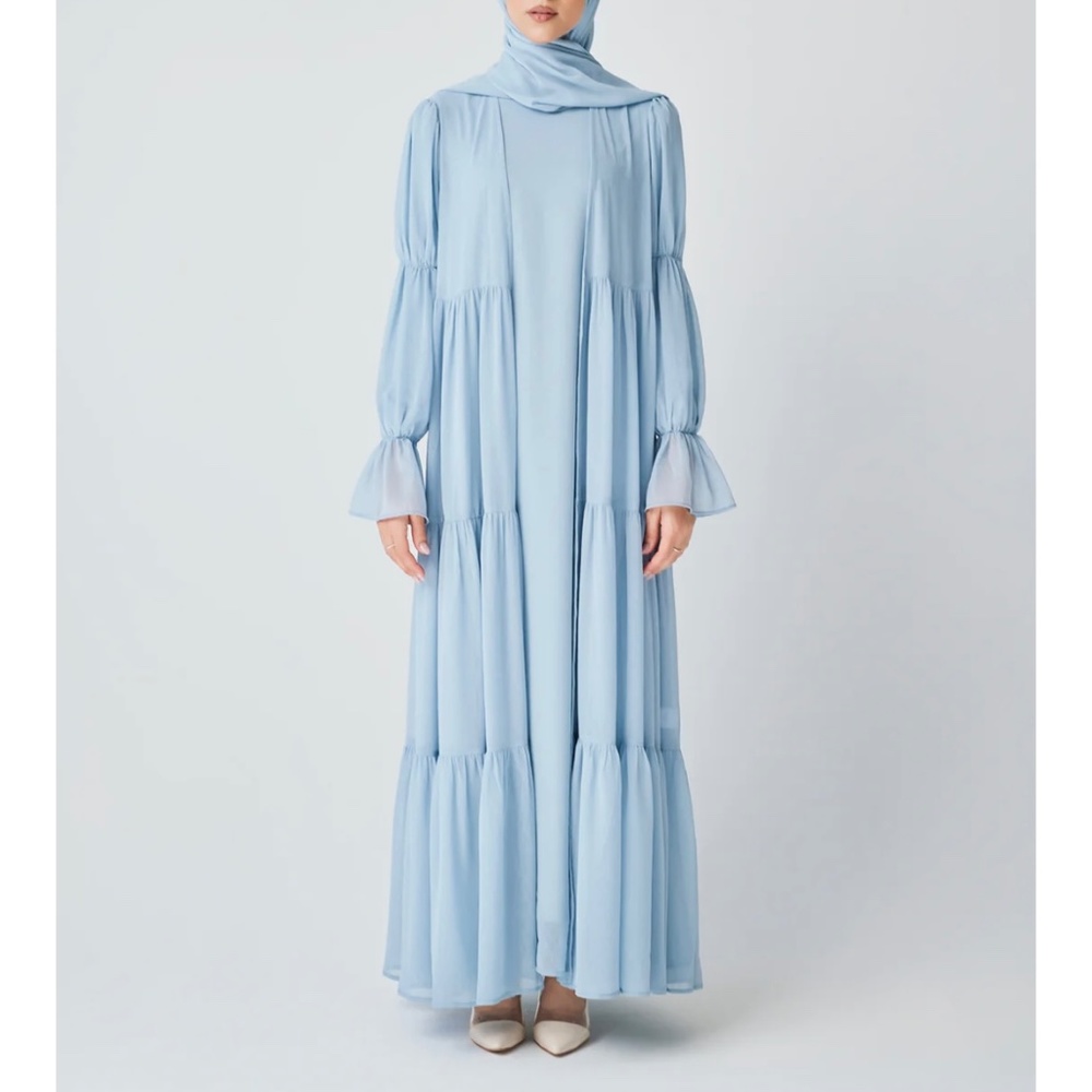 Zahraa the label abaya